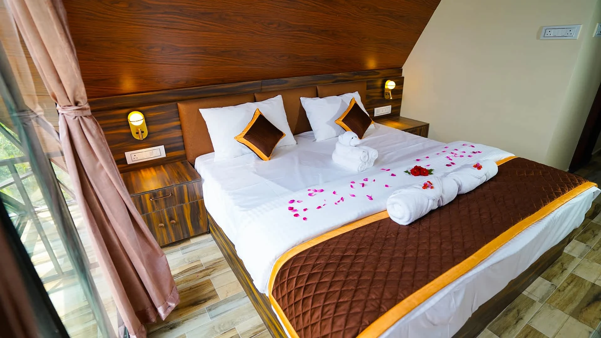 ERA Resorts Kodaikanal good resorts in kodaikanal crescent corner